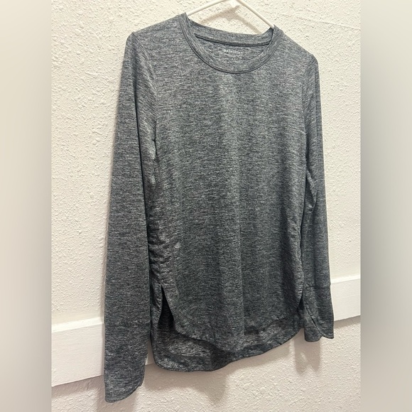 Athleta Uptempo Long Sleeve Athletic Top in Dark Heather Grey Small - Picture 4 of 7